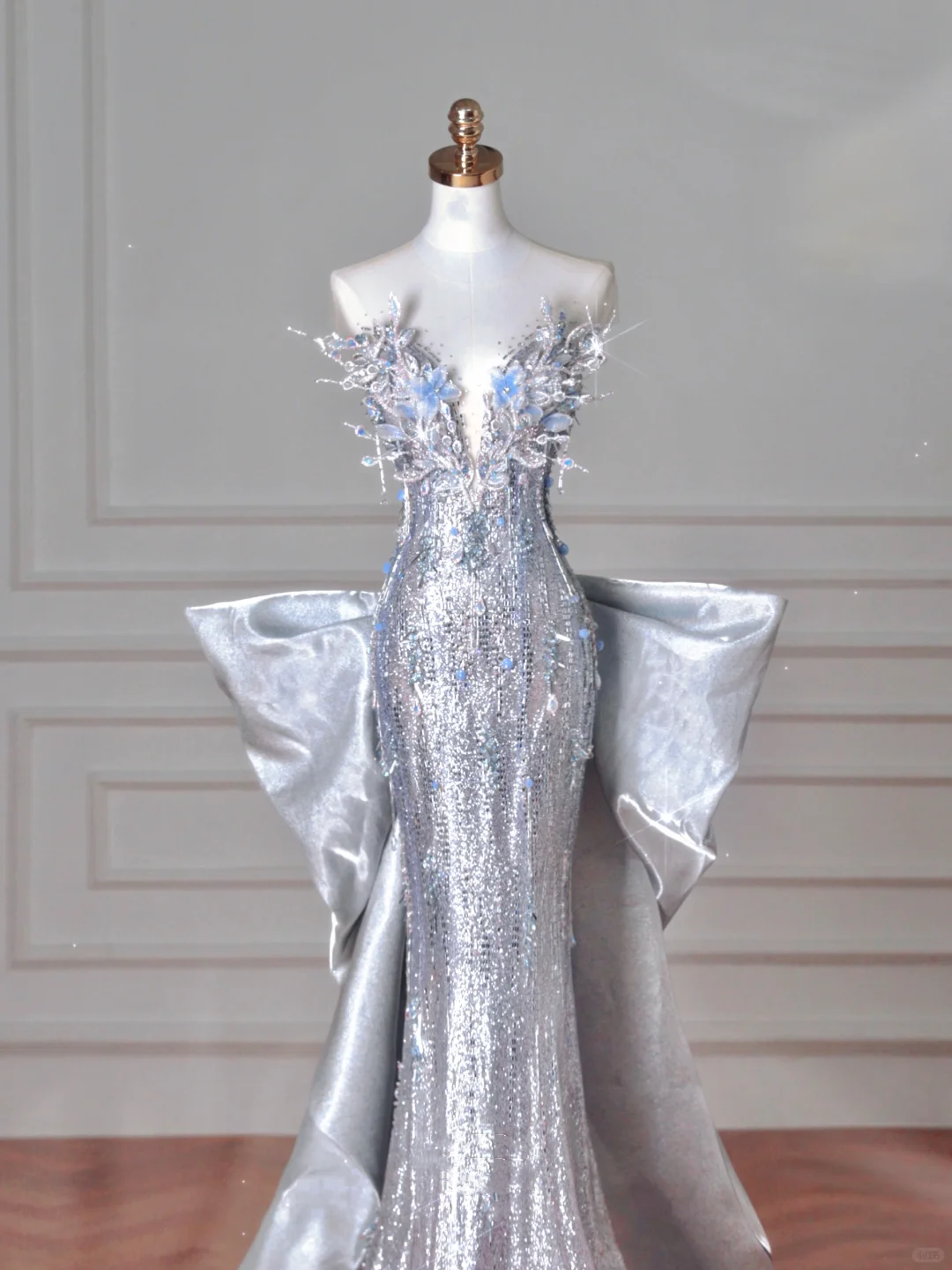 Luxury Silver Sequin 3D Beaded Mermaid Evening Dress,Long Prom Dress With Bow Y8640