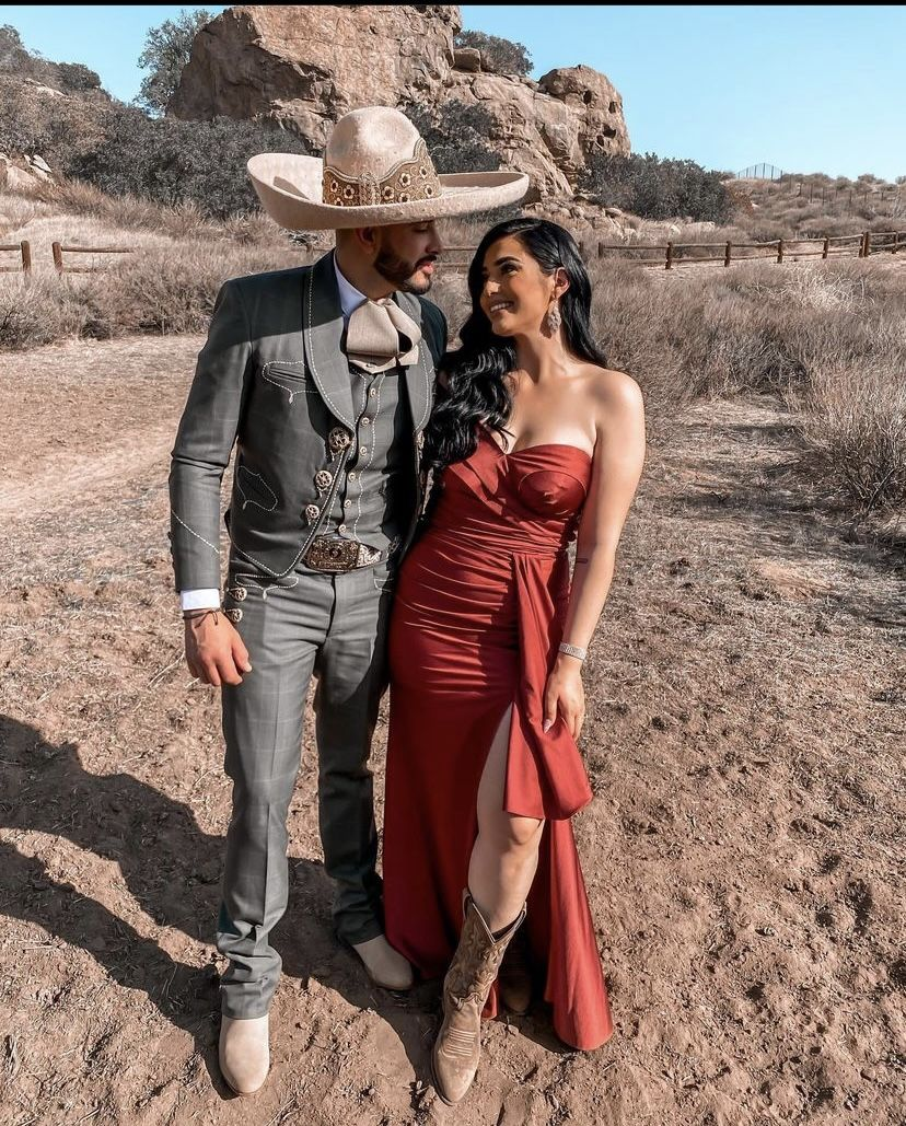 Chic Satin Sheath Prom Dress with Split Y2939