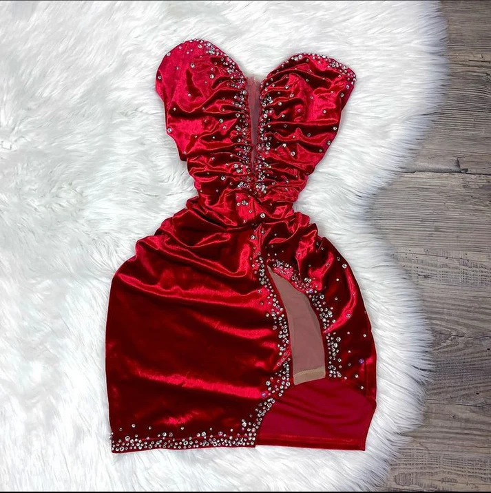 Sexy Burgundy Velvet Beaded Short Birthday Outfits Homecoming Dress Y7703