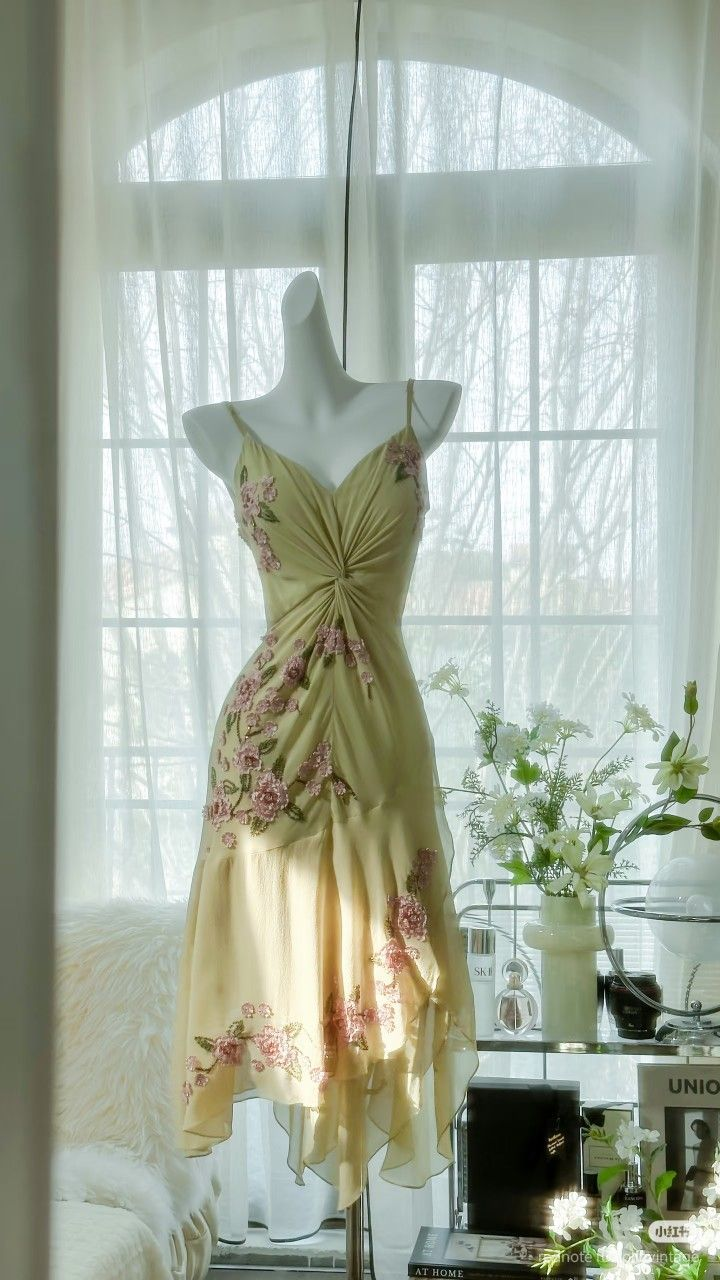 Unique Spaghetti Straps Light Green Chiffon Appliques Mermaid Party Dress Y8851