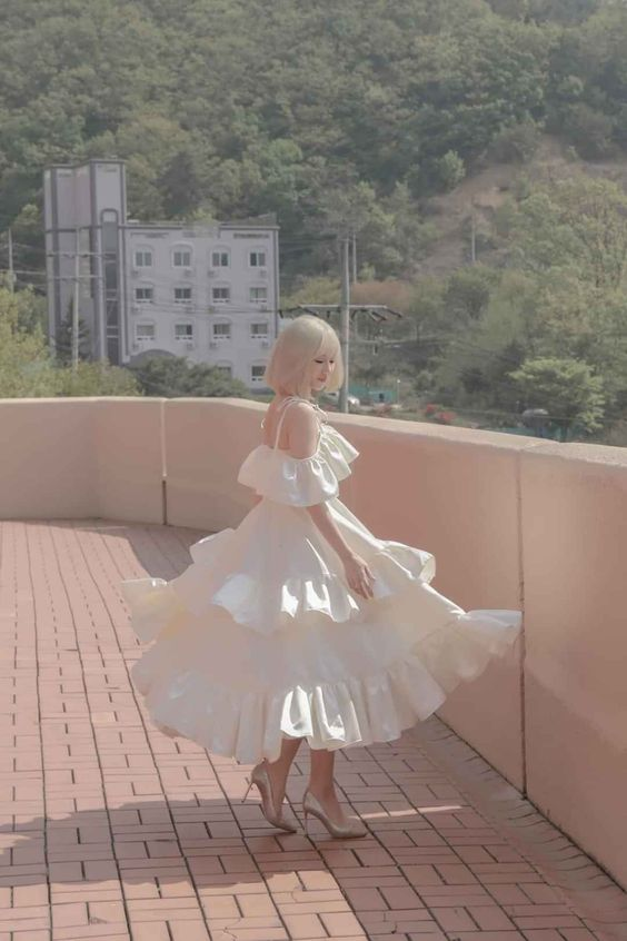 White Prom Dress With Ruffles,White Beach Dress Y1969