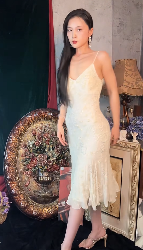 Gorgeous Spaghetti Straps White V Neck Chiffon Beaded Mermaid Birthday Outfits Long Party Dress SP1253