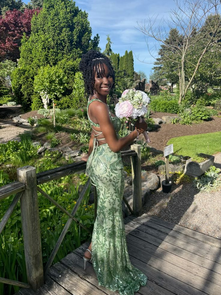 Trendy Spaghetti Straps Green Sequin Mermaid Slit Evening Dress Formal Wedding Guest Dress SP735