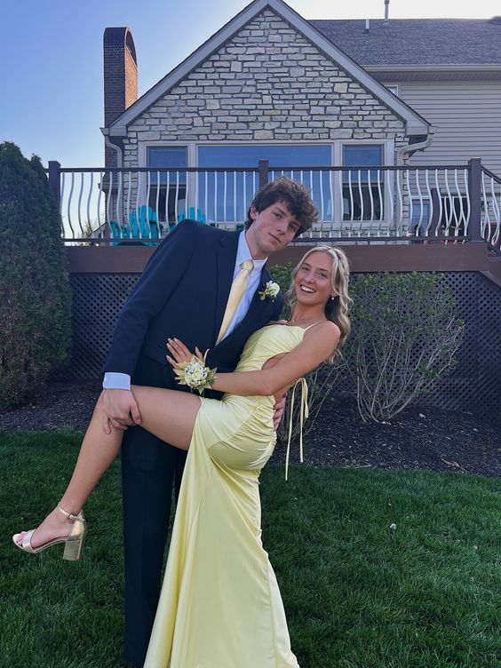 Fashion Yellow Sheath Prom Dress With Split Y6848