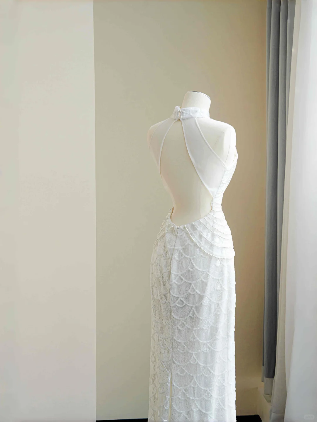 Classy White Sequins Pearls Chain Sheath Long Prom Dress Evening Dress Y8670