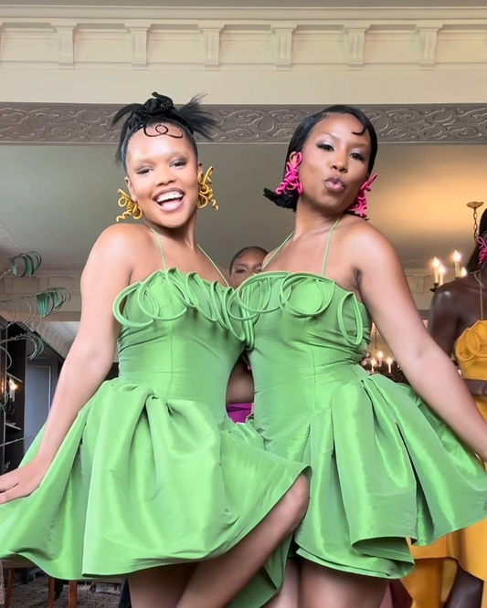 Cute Green Halter Satin A Line Short Graduation Homecoming Dress Formal 20th Birthday Outfits Y9938