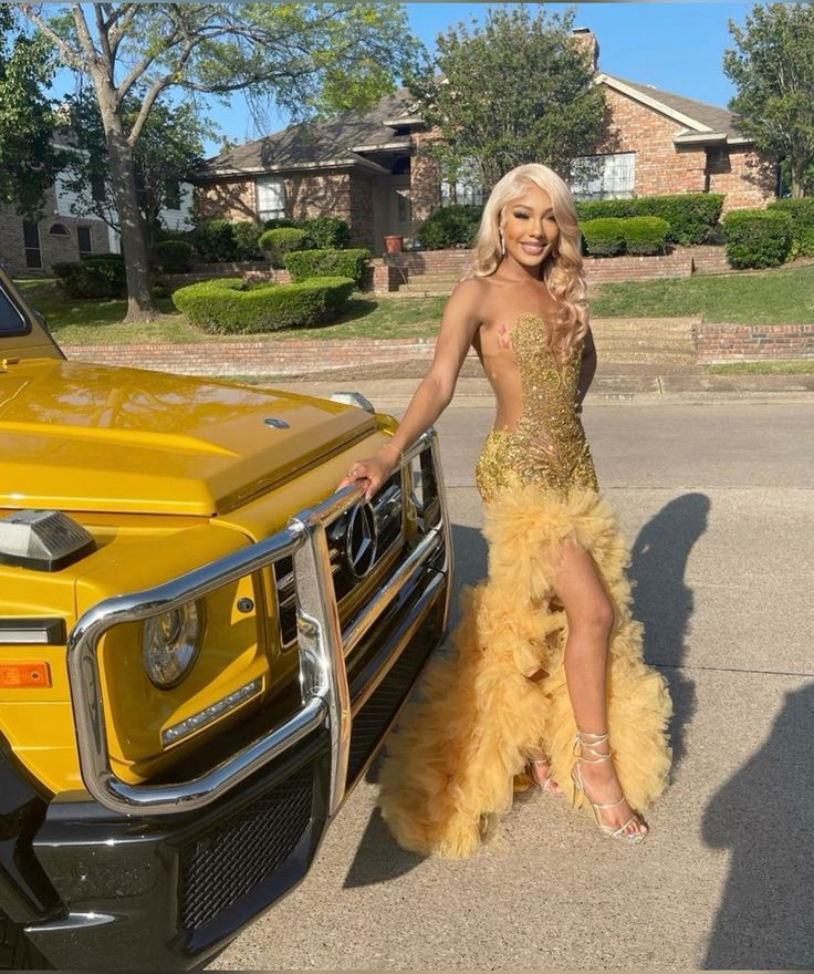 Charming Gold Crystal Prom Dresses Beads Ruffles Black Girls Y5132