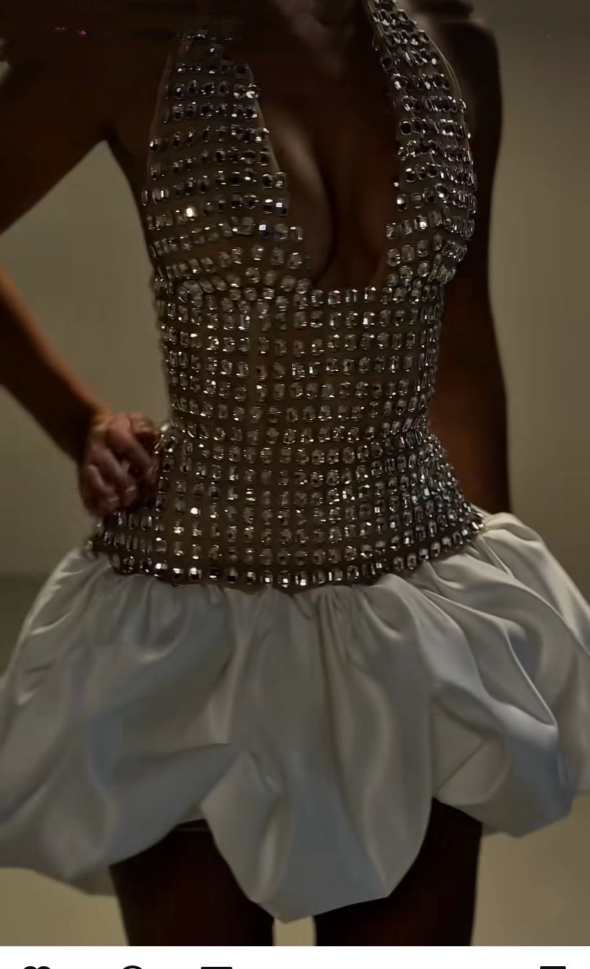 Sexy Halter V Neck Satin Beaded Short Cocktail Dress Formal Homecoming Dress 21st Birthday Outfits Y9861