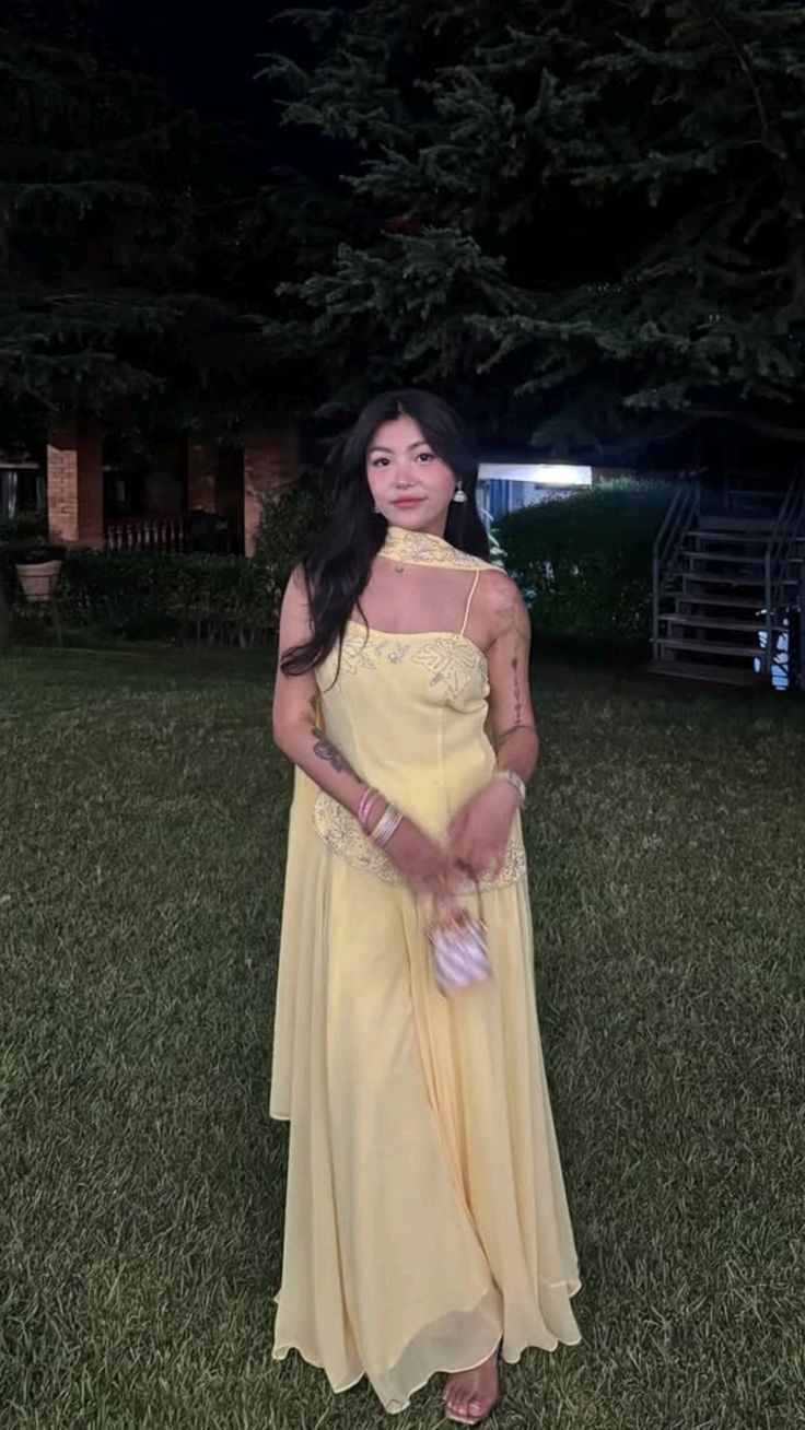 Pretty Spaghetti Straps Yellow Chiffon Beaded Long Evening Dress Formal Prom Dress With Scarf SP695