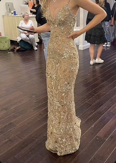 Luxury Spaghetti Straps V Neck Champagne Tulle Sequin Beaded Mermaid Evening Gown Long Prom Dresses SP384