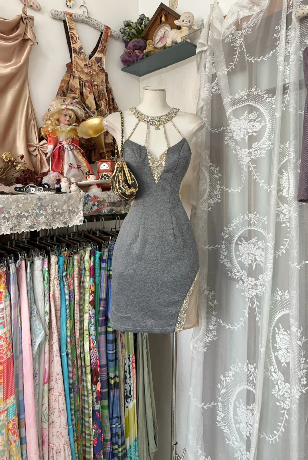 Sexy Sleeveless Satin Beaded Cocktail Dress Gray Short Sheath Birthday Outfits Homecoming Dress Y9008