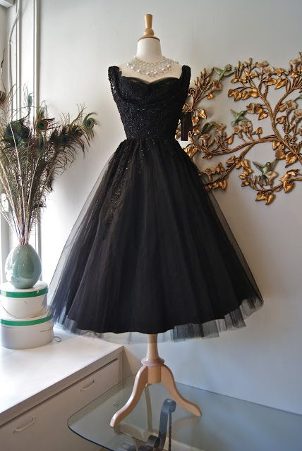 Stunning Black Vintage Midi-length Prom Dress,A-line Black Party Dress Y4750