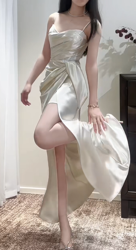 Elegant Spaghetti Straps Ivory White Satin Pleated Slit Mermaid Bridesmaid Dress SP423