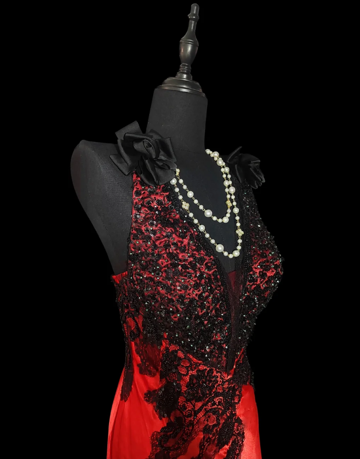 Sexy V Neck Red Satin Lace Appliques Beaded Long Prom Dress Mermaid Party Dress SP351