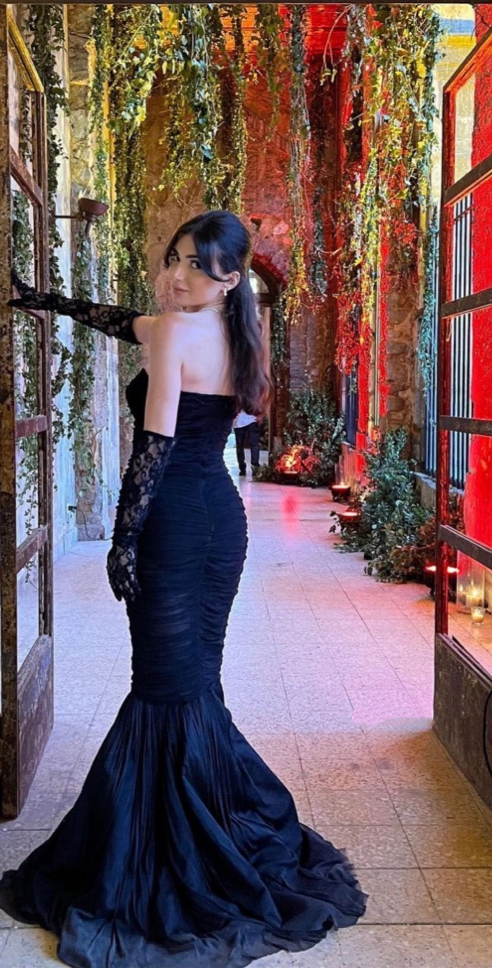 Trendy Sweetheart Neck Black Chiffon Satin Mermaid Prom Dress Long Party Dress With Gloves SP644