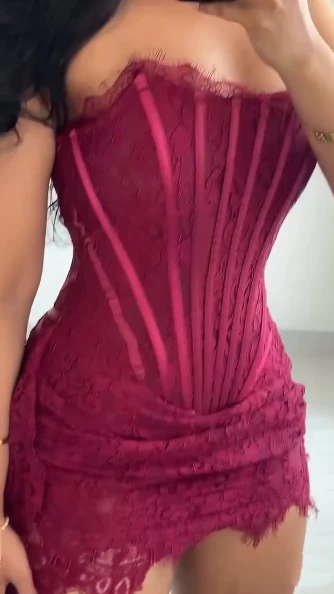 Vintage Burgundy Strapless Lace Sheath Cocktail Dress Short Homecoming Dress Y9894