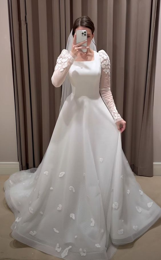 Modest White A-line Long Sleeves Wedding Dress,White Bridal Dress Y6729