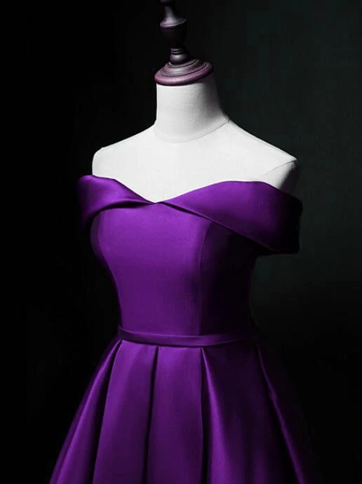 Purple Sweetheart Satin Off Shoulder Homecoming Dresses Y855