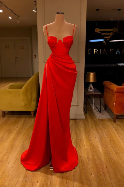 Gorgeous Spaghetti Strap Unique Round Cup High split Red Prom Dress Y81