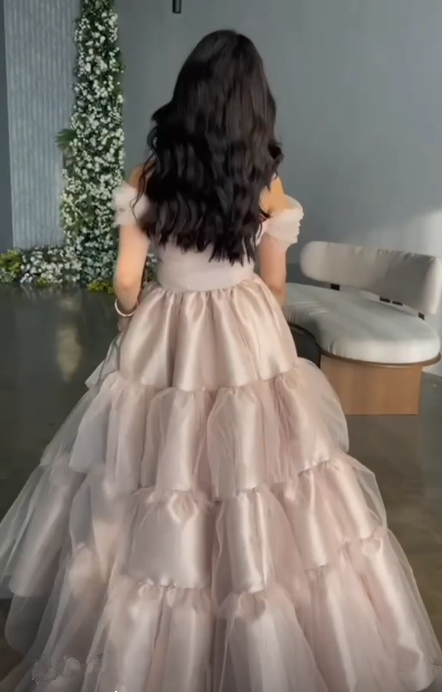 Elegant Tulle Satin Ball Gown Off The Shoulder Layered Prom Dress Y7633