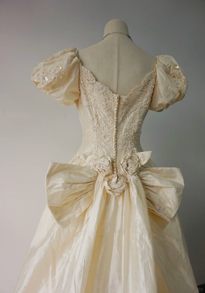 Vintage Light Champagne Satin Sequin Beaded Long Wedding Dress Bridal Gown SP4096