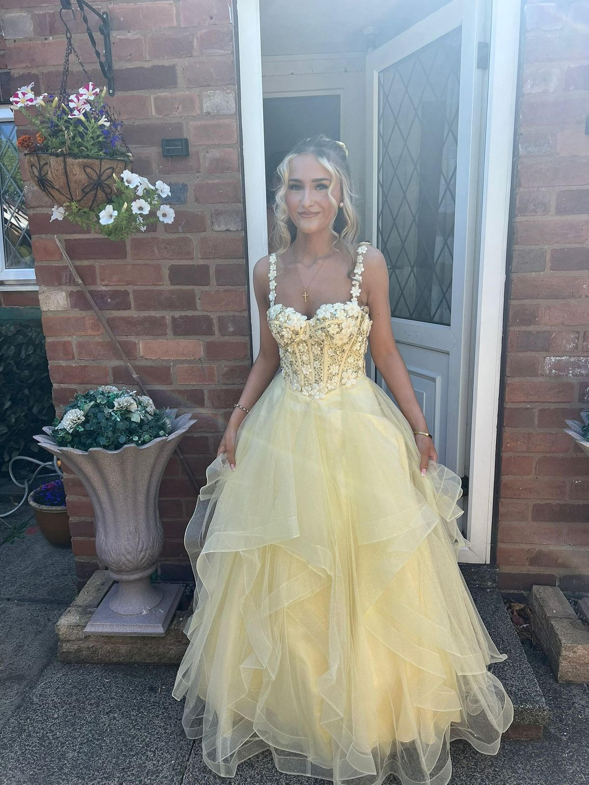 Cute Spaghetti Straps Yellow Tulle Beaded Lace Appliques Formal Prom Dress Party Dress SP642