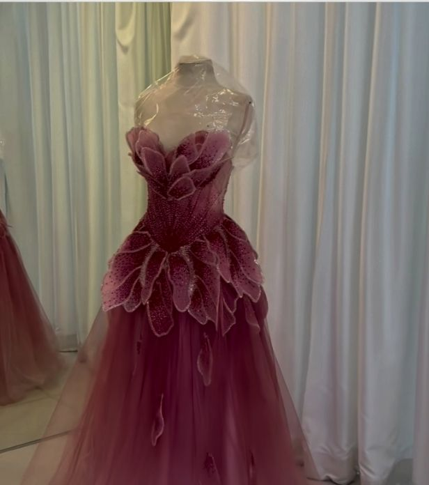 Gorgeous Strapless Ombre Tulle Sequin Beaded Petals Long Prom Dress Party Gown SP495