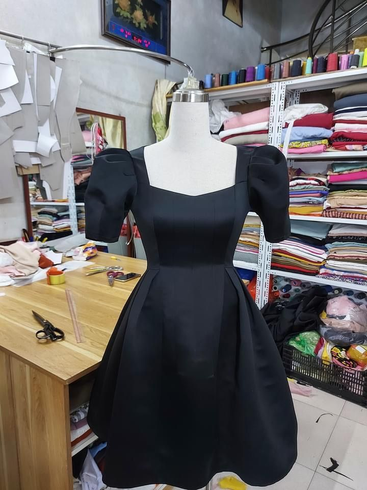 Women Retro Black Puff Sleeve Midi Dress Square Collar A-line Homecoming Dress Y4960