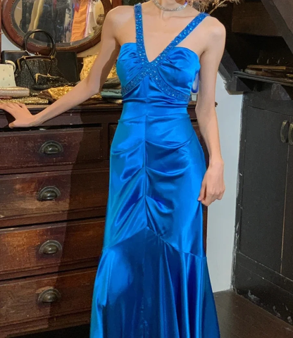 Stunning Prom Dress Royal Blue V-neck Pleated Mermaid Long Evening Dress SP3826