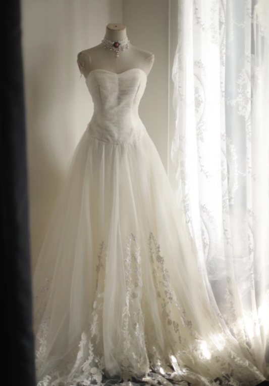 Classy Sweetheart Neck White Tulle Lace Appliques Mermaid Long Wedding Dress Bridal Dress SP1207