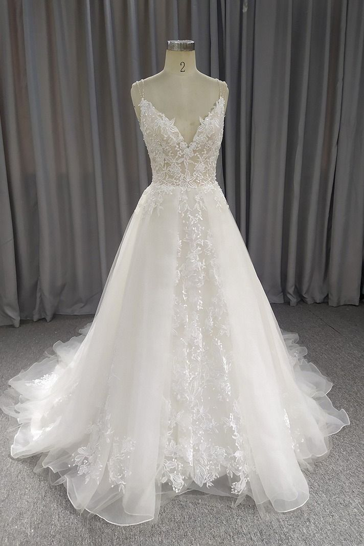 A Line Spaghetti Straps Wedding Dress With Applique, Simple V Neck Bridal Gown Y5601