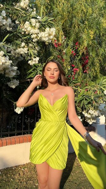 Fashion Lemon Green Satin Pleated Sheath Short 7th Grade Homecoming Dress,Formal 15th Birthday Outfits SP3054