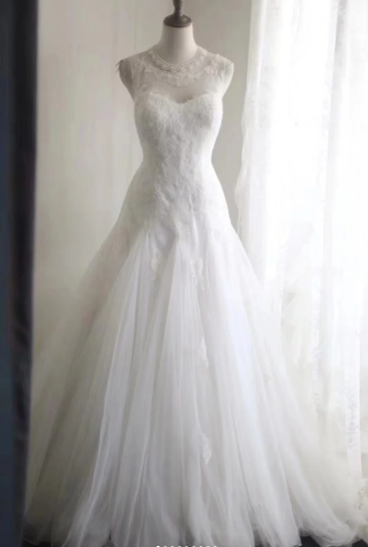 Classy White Tulle Appliques Mermaid Long Wedding Dress Bridal Dress SP1239