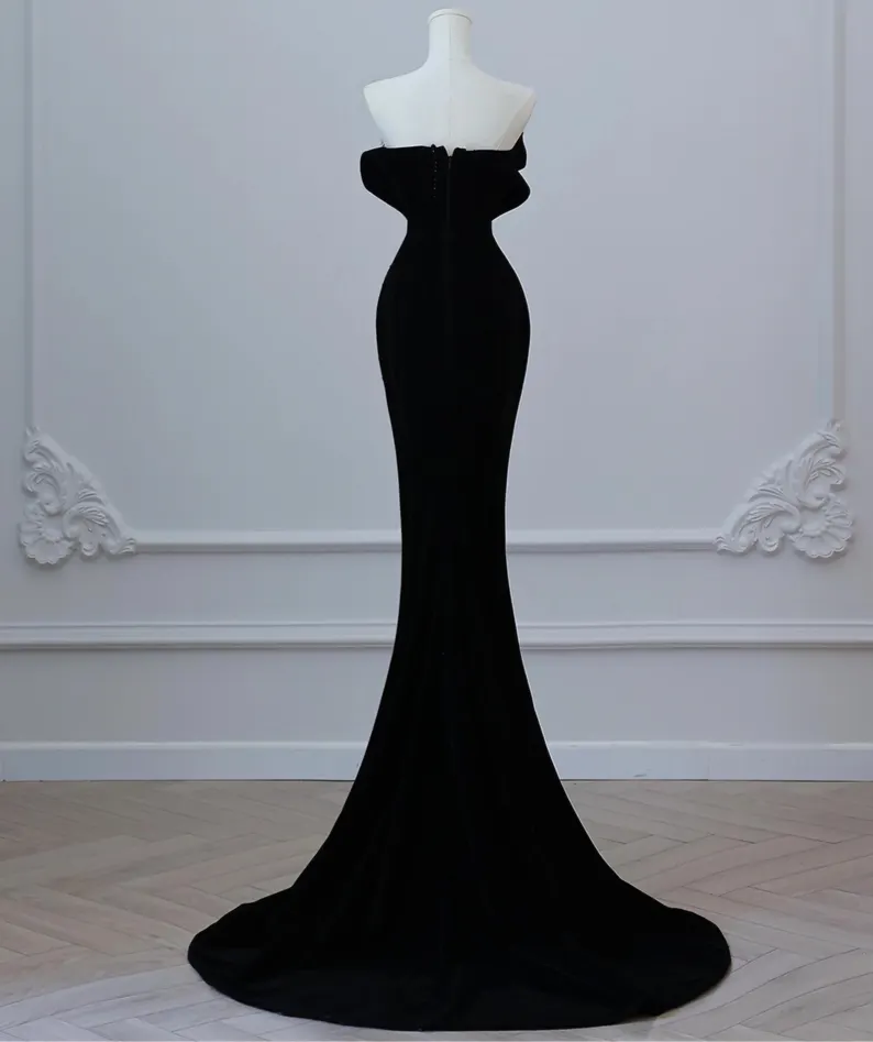 Black Luxurious Velvet Beaded Evening Dress Long Prom Dress Y7675