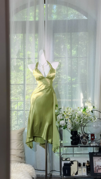 Elegant Green Satin Short Graduation Homecoming Dress Halter V Neck Mini Prom Dress SP3796
