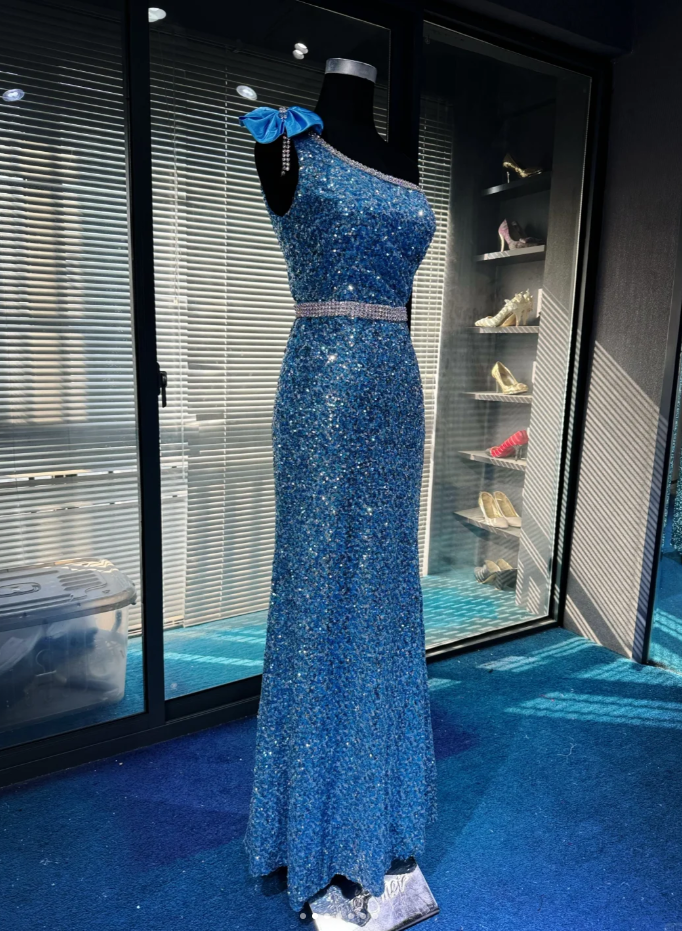 Gorgeous One Shoulder Blue Sequin Beaded Mermaid Long Party Dress 20th Birthday Outfits SP1956