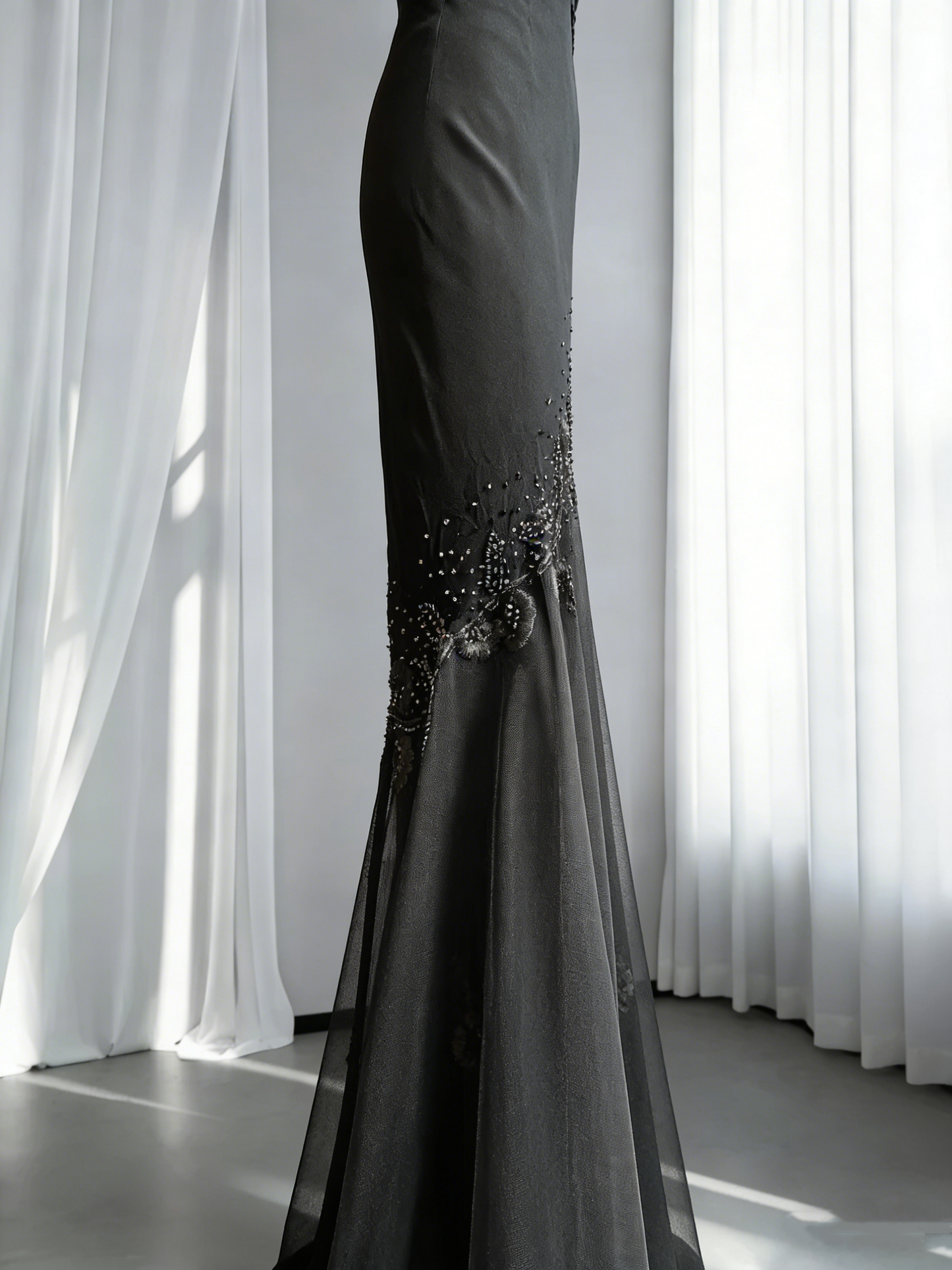 Elegant Spaghetti Straps Black V Neck Chiffon Beaded Mermaid Long Party Dress Formal Evening Dress SP1809