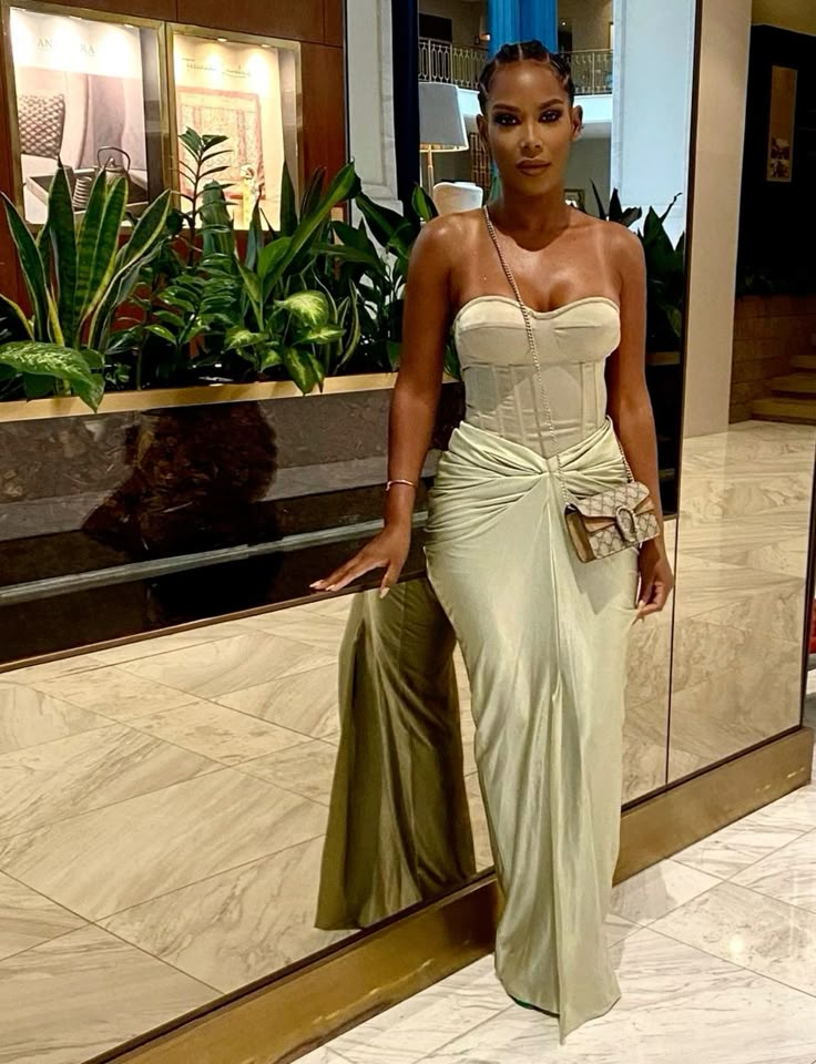 Fashion Light Green Sweetheart Neck Satin Pleated Mermaid Evening Dress Long Wedding Guest Dress SP737