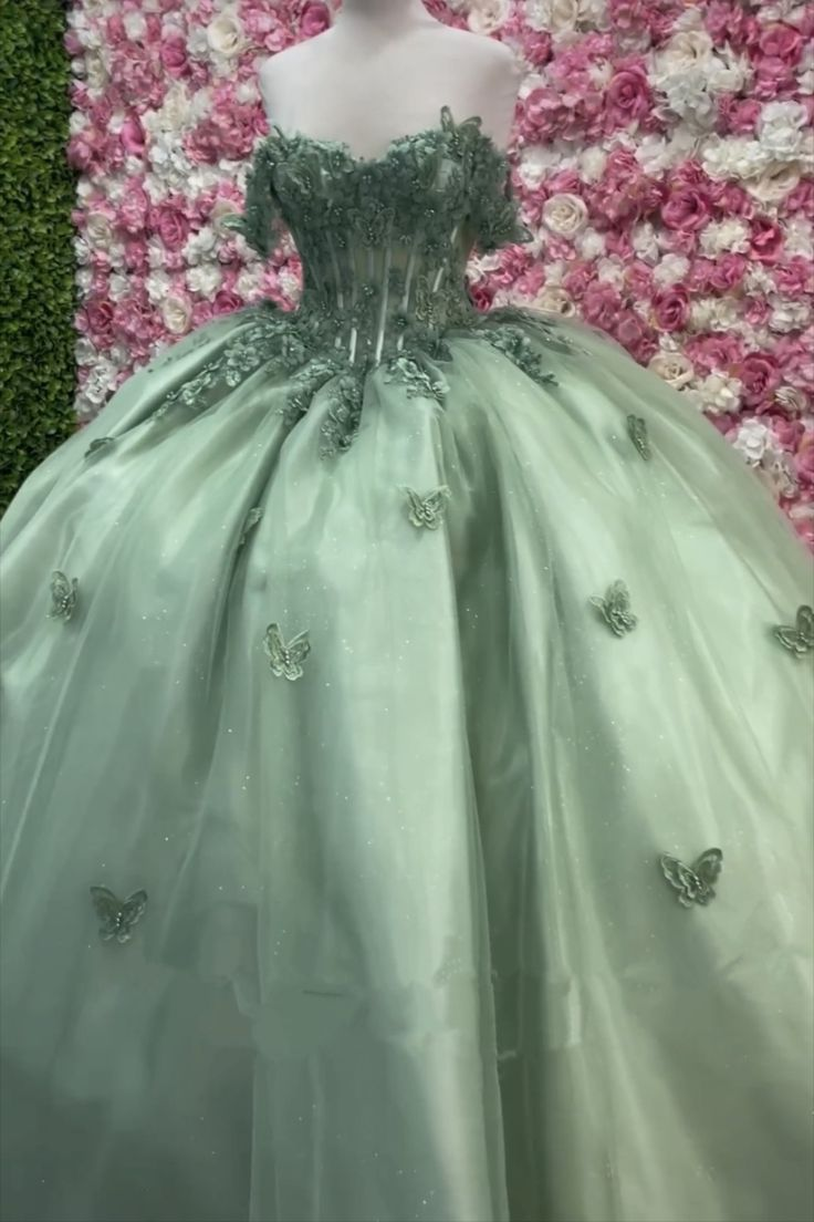 Sweetheart Sage Green Quinceanera Dresses Butterfly Applique Ball Gown Tulle Sweet 16 Dress A-line Lace Up Luxury Prom Dress Y4341