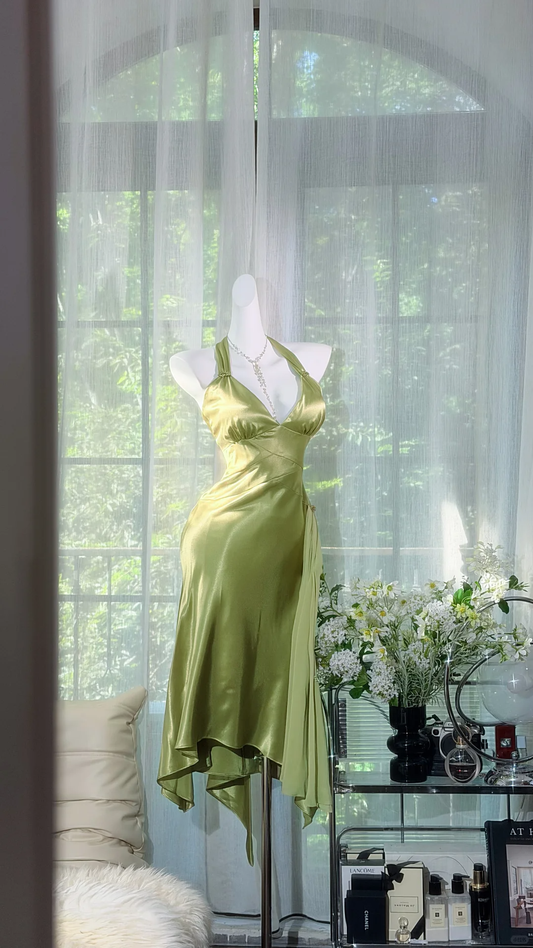 Elegant Green Satin Short Graduation Homecoming Dress Halter V Neck Mini Prom Dress SP3796