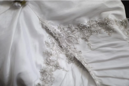 Classy White Strapless Satin Pleated Beaded Appliques Mermaid Long Wedding Dress SP670