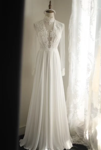 Charming White Tulle Chiffon Beaded Long Wedding Dress Backless Bridal Dress SP1175