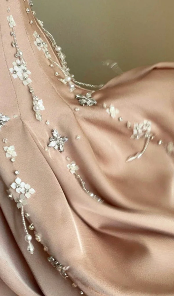 Luxury nude satin hand-beaded diamond homecoming dress Y4542