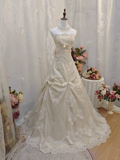 Elegant Off White Satin Lace Appliques Long Wedding Dress Strapless Ball Gown With Bow SP2260