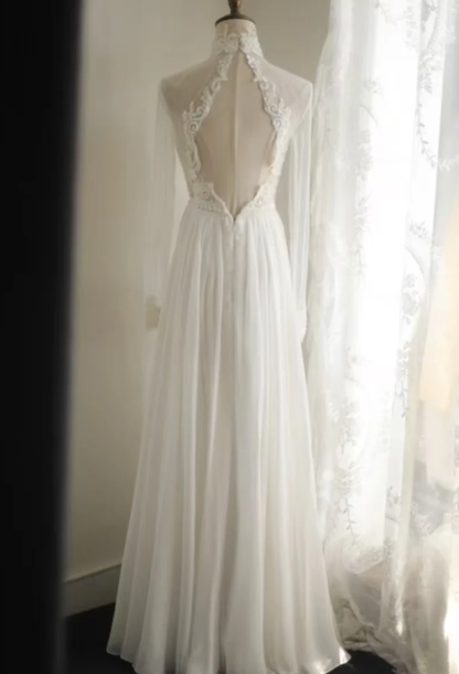 Charming White Tulle Chiffon Beaded Long Wedding Dress Backless Bridal Dress SP1175