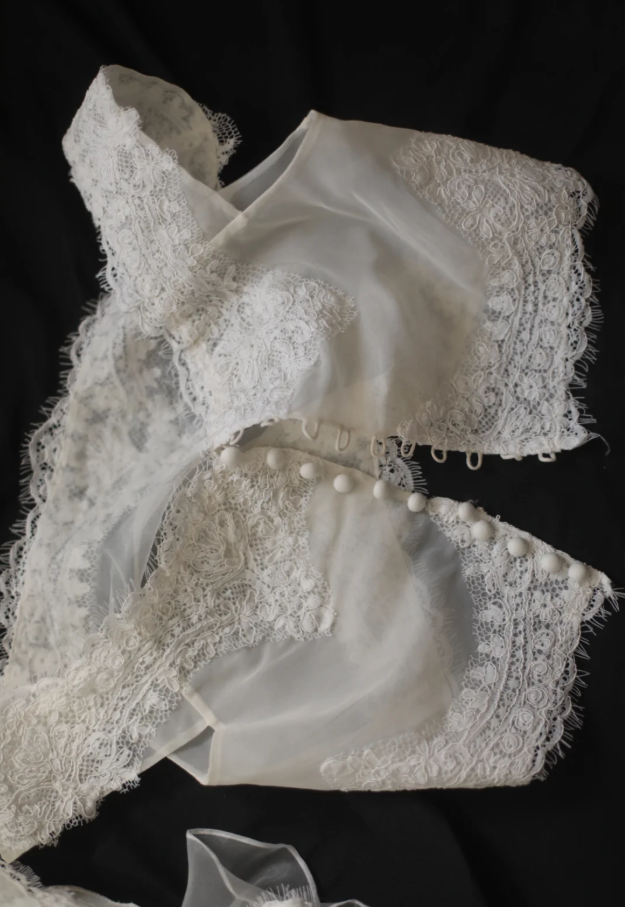 Pretty Strapless Chiffon Lace Layered White Wedding Dress SP1206