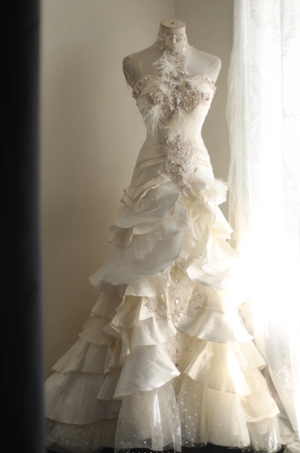 Vintage White Halter Satin Tulle Beaded Mermaid Long Wedding Dress SP666