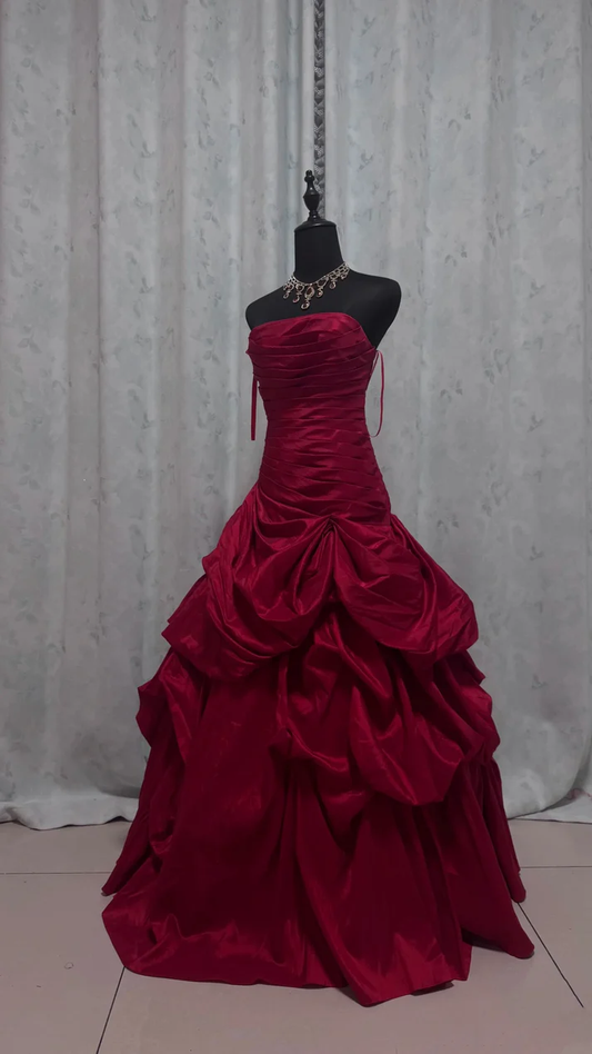 Retro Strapless Ball Gown Red Satin Pleated Long Party Dress Prom Gowns SP1724