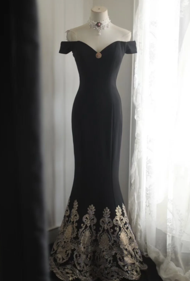 Vintage Off The Shoulder Black Satin Appliques Beaded Mermaid Long Party Dress Prom Gown SP1262