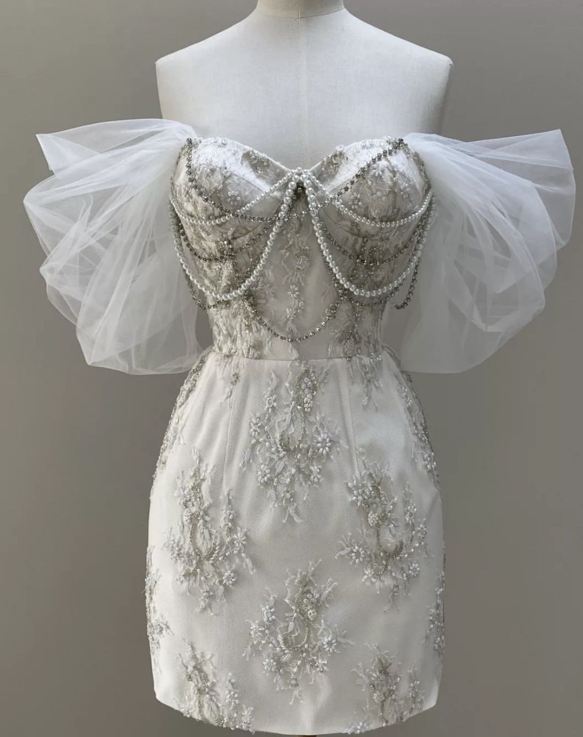 Elegant Off The Shoulder Tulle Appliques White  Sheath Short Homecoming Dress Birthday Outfits SP27